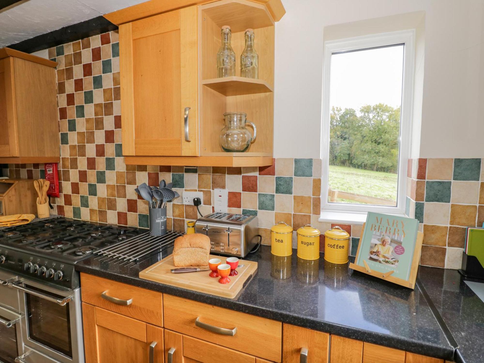 Meadowfields Villa Kidderminster Exterior photo